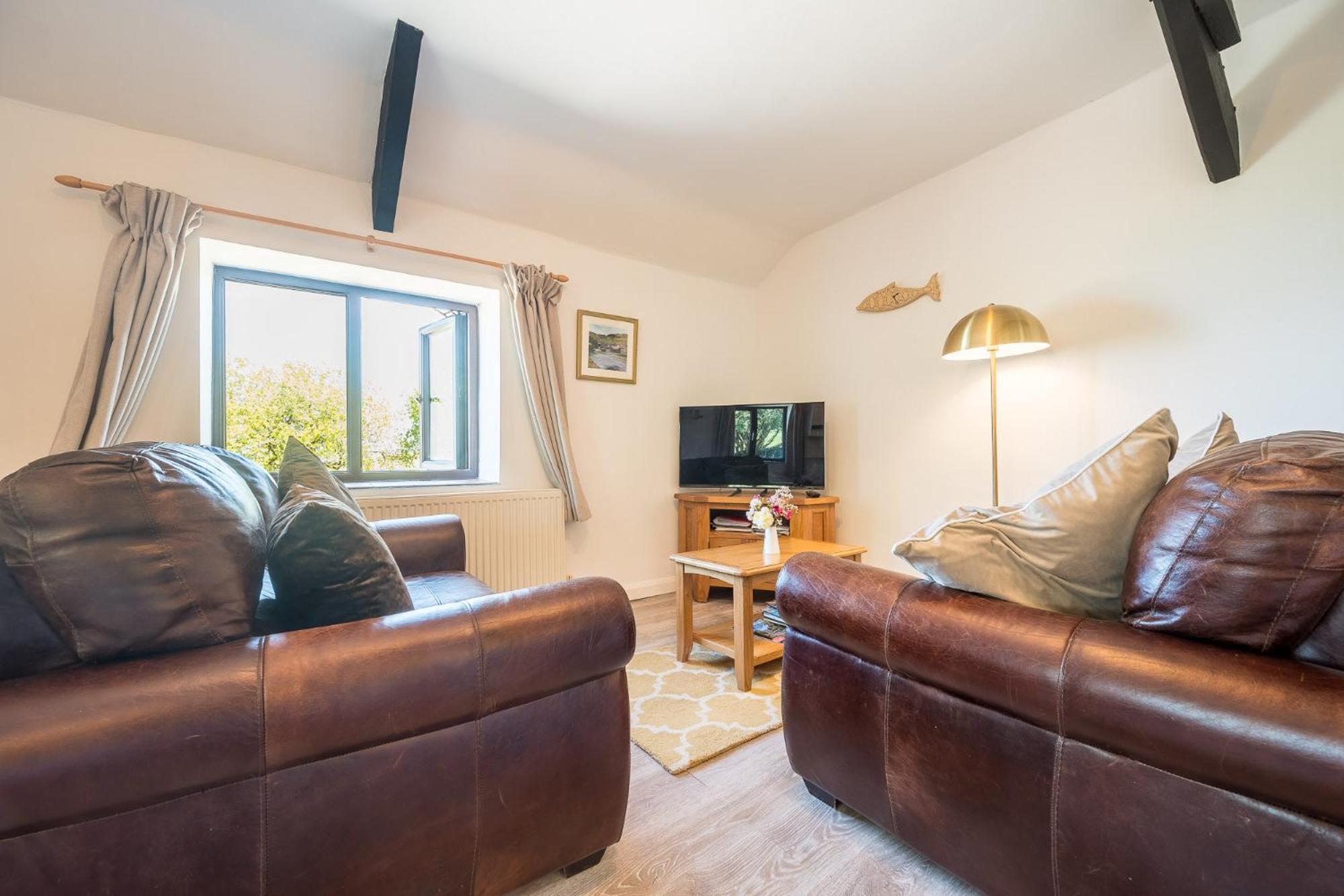 Polrunny Farm Elderberry Cottage With Sea View บอสคาสเซิล ภายนอก รูปภาพ