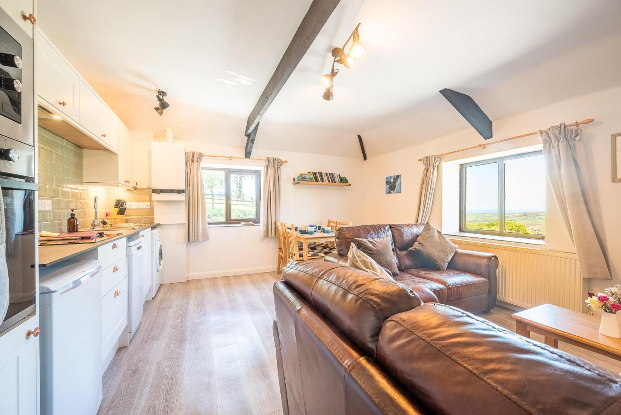 Polrunny Farm Elderberry Cottage With Sea View บอสคาสเซิล ภายนอก รูปภาพ